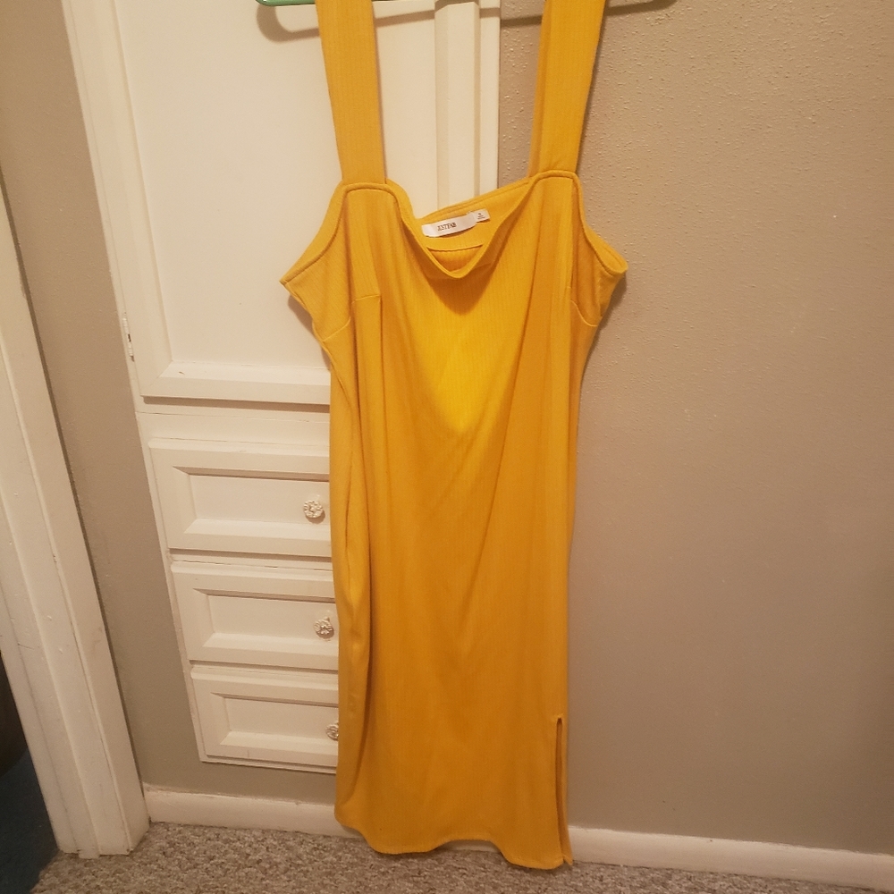 Yellow dress